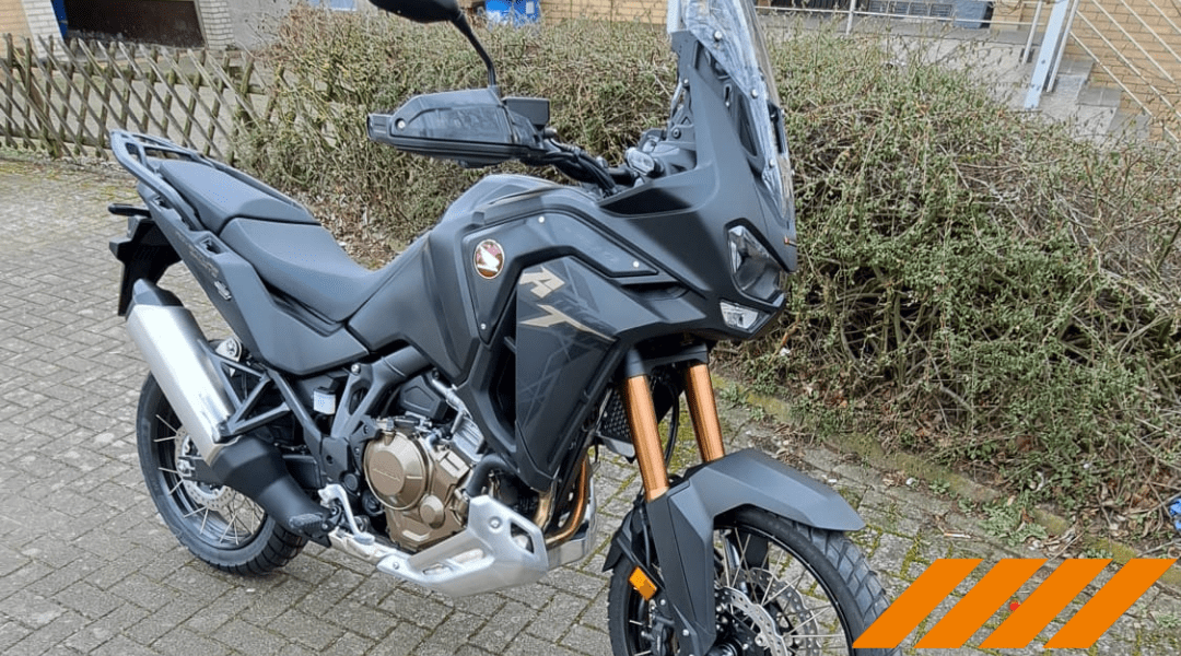 Modernes Motorrad für Fahrstunden bei der Fahrschule Wichmann in Rastede